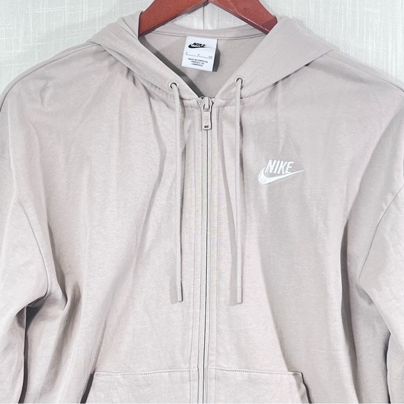Nike Relaxed Fit Cropped Cream Tan Flare Sleeve Full Zip Lightweight Hoodie - Picture 2 of 12